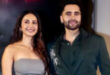 Photo of ‘सिचुएशनशिप’ बयान के बाद डेटिंग ऐप पर दिखे Jackky Bhagnani? 