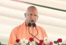Photo of अयोध्या में सीएम योगी बोले- हनुमानगढ़ी मंदिर की सीढ़ियों पर नमाज पढ़ाने का पाप सपा-कांग्रेस ने किया