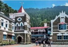 Photo of बदरीनाथ चढ़ावा हेराफेरी: निलंबित कर्मचारी की याचिका पर हाईकोर्ट ने सरकार से मांगा जवाब