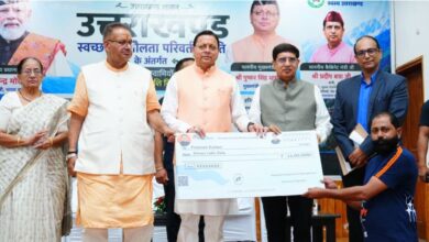 Photo of सीएम धामी ने 11 स्वच्छ ईंधन आधारित वाहनों को किया फ्लैग ऑफ