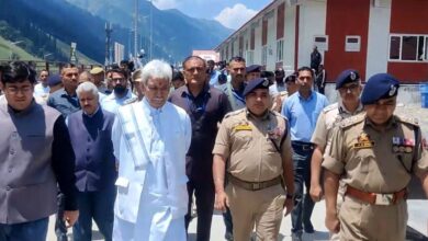 Photo of अमरनाथ यात्रा की तैयारियों का जायजा लेने पहुंचे एलजी सिन्हा