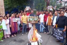 Photo of नैनीताल में बवाल…पालिकाध्यक्ष के एकतरफा ठेके के खिलाफ भड़के सभासद