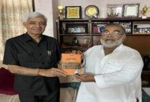 Photo of संविधान विशेषज्ञ राम नारायण यादव से मिले समाजसेवी आसिफ़ नूर क़ुरैशी