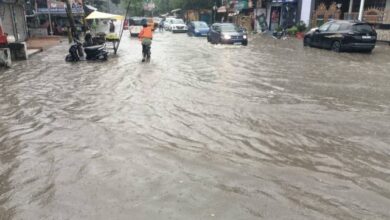 Photo of  बारिश से पानी-पानी हुआ लखनऊ, बाढ़ की चपेट में यूपी के 12 जिले