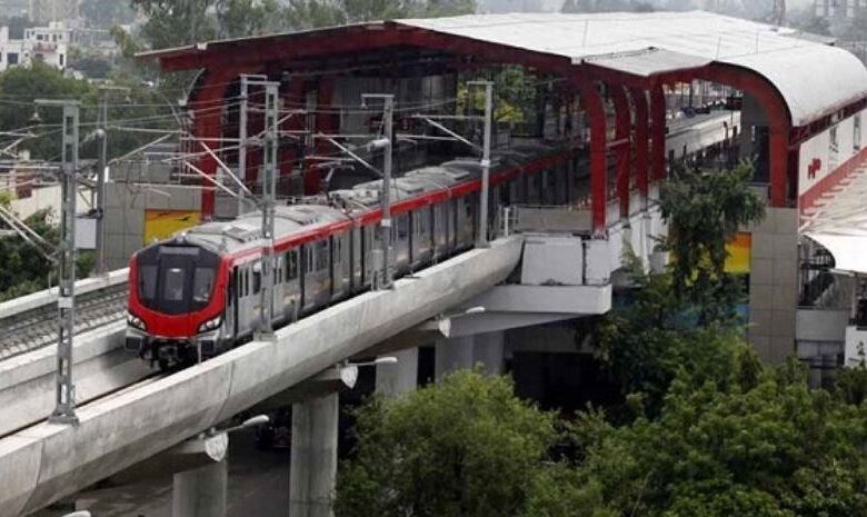 Photo of लखनऊ: मेट्रो के दूसरे चरण के आड़े आ रहे 450 पेड़, सात छोटे जलाशय