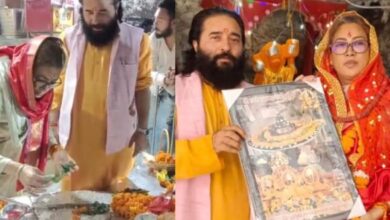 Photo of देहरादून: अस्पताल से डिस्चार्ज होकर मंत्री रेखा आर्या पहुंचीं टपकेश्वर मंदिर