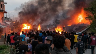 Photo of मणिपुर में अब कुकी व्यक्ति की गोली मारकर हत्या, कई इलाकों में आगजनी
