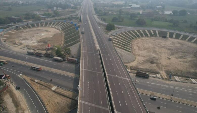 Photo of लखनऊ: आउटर रिंग रोड के दोनों ओर निर्माण पर रोक की तैयारी