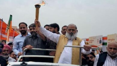 Photo of सेवा ज्योति यात्रा में अनिल विज ने ‘वंदे मातरम’ के नारे लगाते हुए किया जोश का संचार